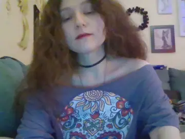 Cam4 Live Porn of QueenCrimson