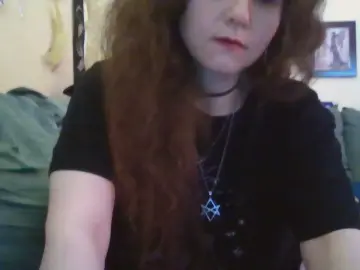 Cam4 Best live sex cam show of QueenCrimson