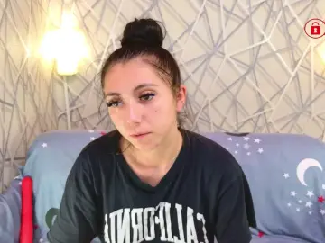 Cam4 Private Sex Chat of CharmingLIA