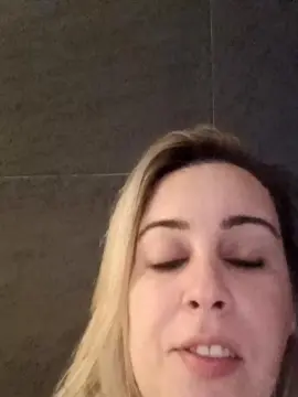 Cam4 Live Sex Cam of gatitaclau