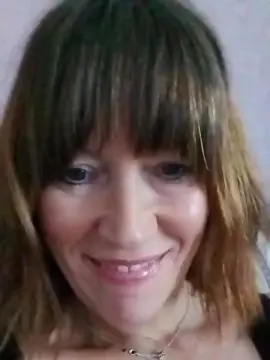 Cam4 Sex Cam of Cumonme17