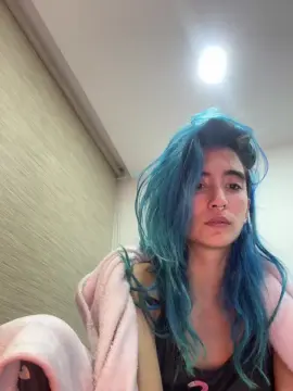 Cam4 Watch Live Sex Cams of MagicNusit