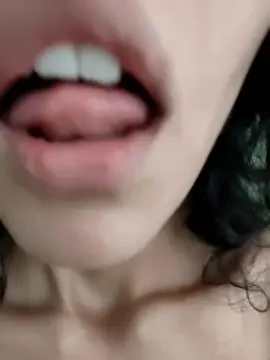 Cam4 Adult Video Chat of Hoopgirl21