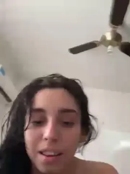 Cam4 Sex Chat of Gigi333Valen