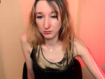 Cam4 Live Sex of LillyBluee