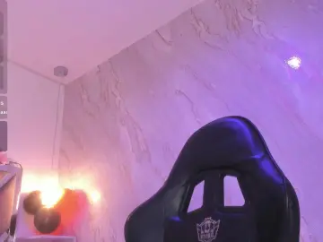 Cam4 Live Porn of MhiaRey