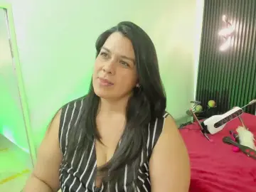 Cam4 Free Porn Cam of martina_foxy_