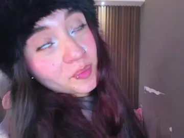 Cam4 Free Live Porn of Emmajones9