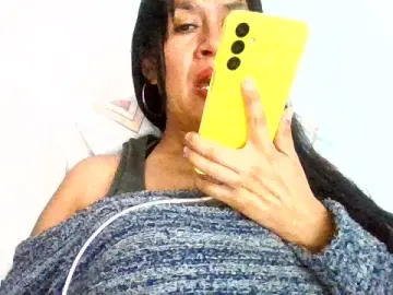 Cam4 Sex Cam of gio47hot