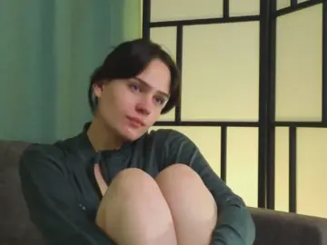 Cam4 Free Live Porn of LiliOrnelaz