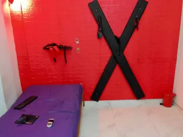 Cam4 Free Live Porn of bdsmforever18