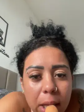 Cam4 Live Sex Cam of ninfeta38