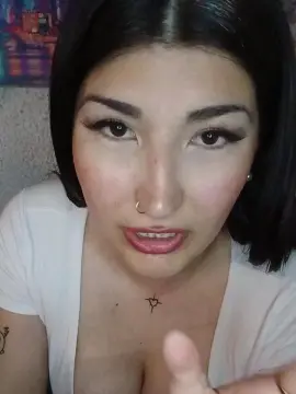 Cam4 Live Porn of DolceNazz