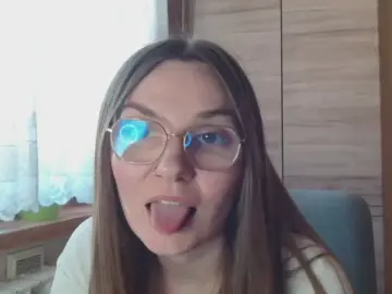 Cam4 Free Live Porn of EllyHEARTx