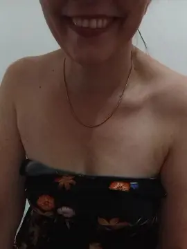 Cam4 Free Live Porn of Crissemfrescura