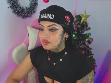 Cam4 Live Sex Cam of Adamsniki