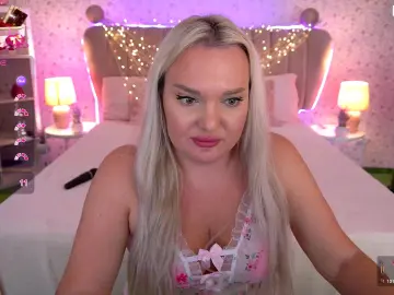 Cam4 Live Sex of MissMissyy