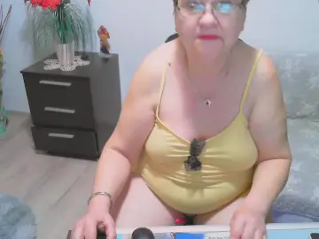 Cam4 Adult Video Chat of hyllda