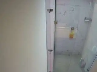 Camsoda Sex Chat of voyeurcam-casa-salsa-shower-1