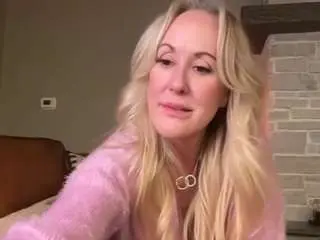 Camsoda Watch Live Sex Cams of brandi-love