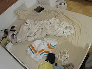 Camsoda Sex Cam of voyeurcam-julmodels-greybed-1