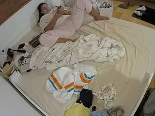 Camsoda Free Porn Cam of voyeurcam-julmodels-greybed-1