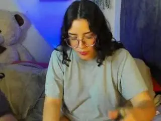 Camsoda Watch Live Sex Cams of maddie-and-chelsea