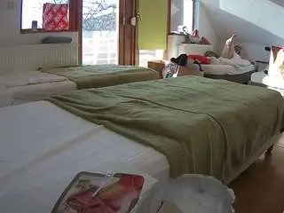 Camsoda Sex Chat of voyeurcam-julmodels-bed-2