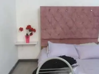 Camsoda Free Live Porn of lesly-hals