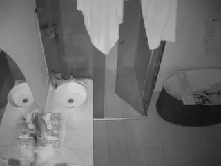 Camsoda Live Sex Cam of voyeurcam-casa-salsa-bathroom-6