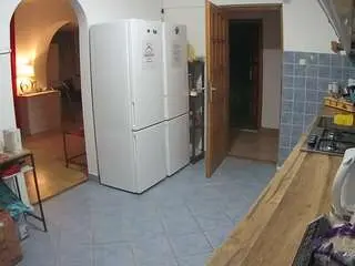 Camsoda Adult Webcam of voyeurcam-julmodels-kitchen