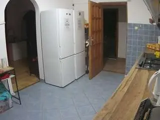 Camsoda Adult Video Chat of voyeurcam-julmodels-kitchen