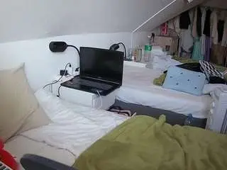 Camsoda Free Live Porn of voyeurcam-julmodels-bed-4