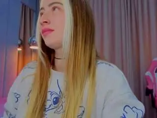 Camsoda Adult Webcams of reina-cummingss