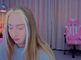 Camsoda Live Sex Cam of reina-cummingss