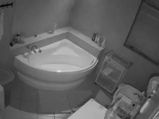 Camsoda Live Porn of voyeurcam-julmodels-bath-1st-2