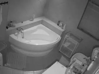 Camsoda Live Porn of voyeurcam-julmodels-bath-1st-2