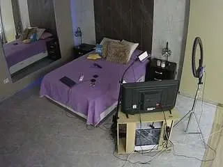 Camsoda Live Sex Cam of voyeurcam-casa-salsa-bedroom-4