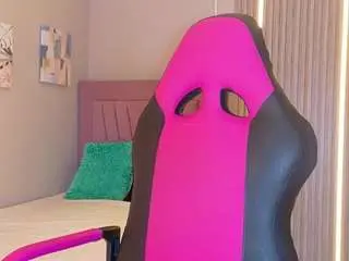 Camsoda Nude Webcam of laly-cherry