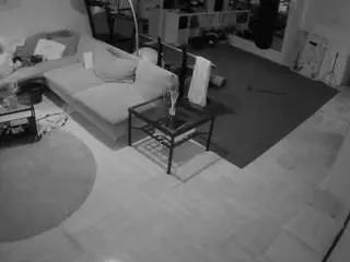 Camsoda Adult Webcams of voyeurcam-julmodels-living-2