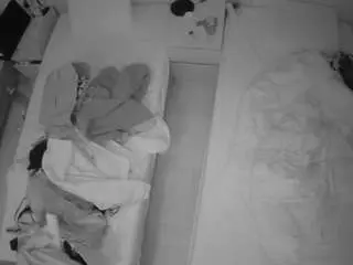 Camsoda Live Sex of voyeurcam-julmodels-bed-5