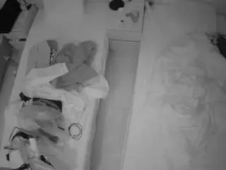 Camsoda Best Webcam of voyeurcam-julmodels-bed-5