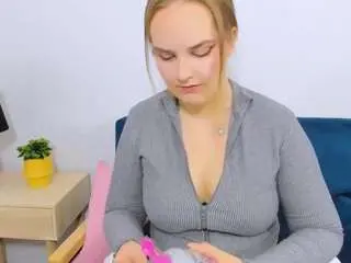 Camsoda Free Live Porn of alicejuicy