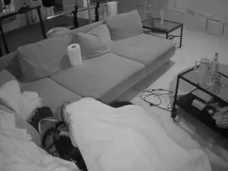 Camsoda Adult Webcam of voyeurcam-julmodels-living-3