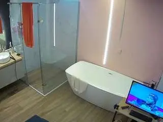 Camsoda Free Porn Cam of voyeurcam-casa-salsa-bathroom-2