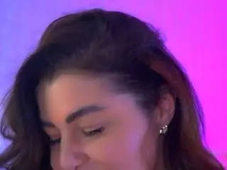 Camsoda Free Porn Cam of chrissevelyn