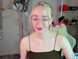 Camsoda Adult Webcams of rocket-bunnyy