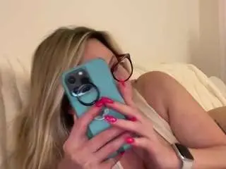 Camsoda Nude Webcam of milf-goddess