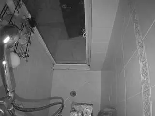 Camsoda Private Sex Chat of voyeurcam-baileybase-shower