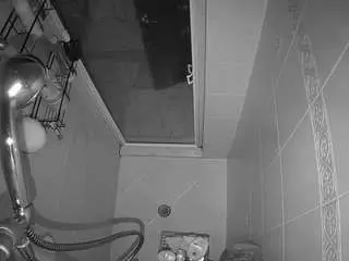 Camsoda Live Sex Cam of voyeurcam-baileybase-shower